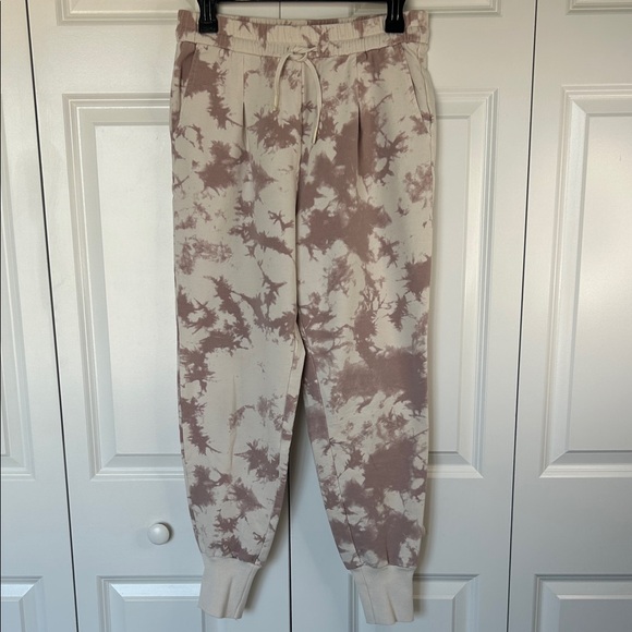 Varley Other - Varley Cream and Rose French Terry Joggers